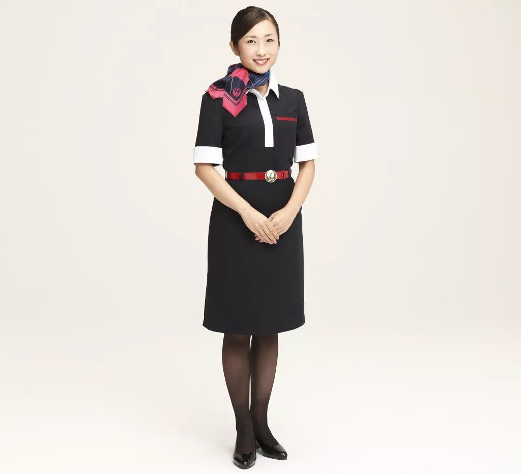 探索亚洲制服之美，在线视频观看指南-第1张图片