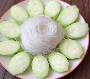 草莓香蕉菠萝蜜丝瓜怎么做重温经典，9.1短视频老版本-第1张图片