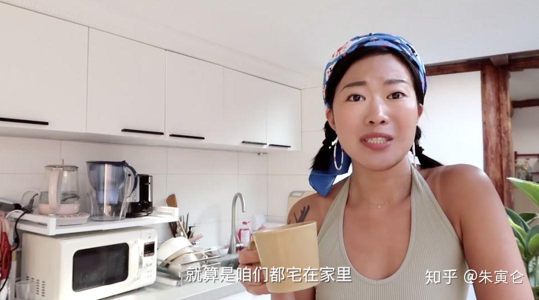老公带我去跟别人玩两次正常吗知乎老公带我去跟别人玩两次，一次体验，一次成长-第2张图片