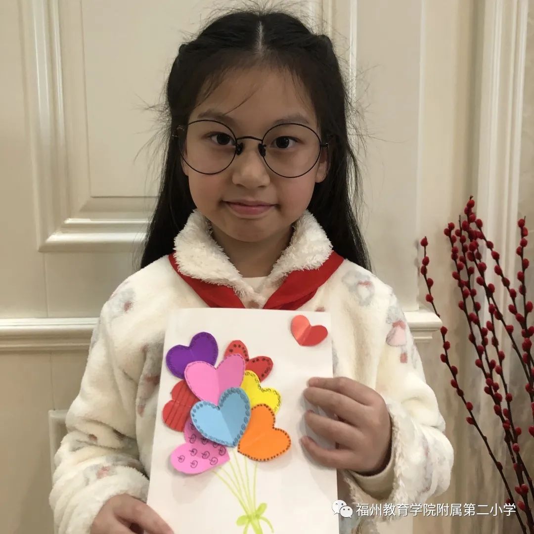 小小拗女一区二区三区小小拗女的成长之旅，一区二区三区的精彩故事-第1张图片