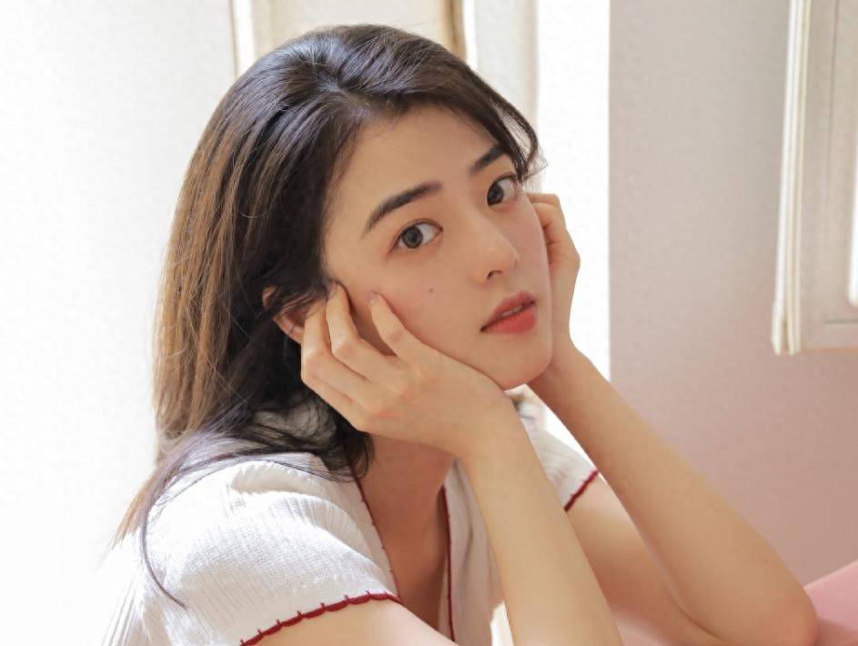 女生发情期有什么征兆和表现吗女生发情，生理现象与心理体验-第1张图片