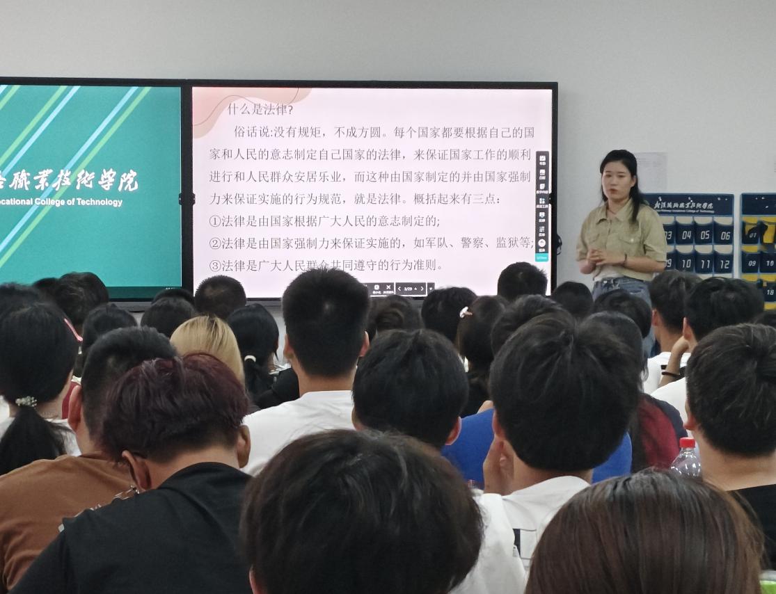 学校内如何正确自我管理