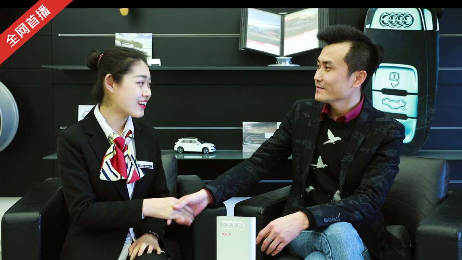 国产熟妇与小鲜肉的独特魅力——视频中的故事-第2张图片