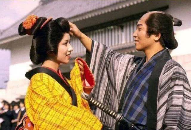 日本文化中的误解与探究，关于日本乱偷中文字幕的现象