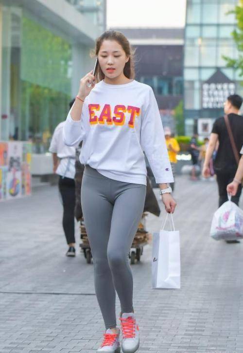 美女的阴沟探索神秘之美——美女的阴沟-第2张图片