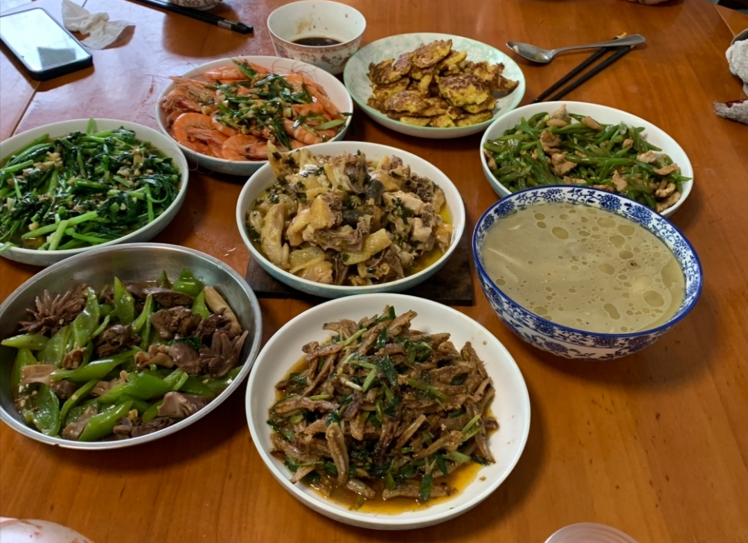 老公每天都要吃我奶奶半小时正常吗关于家庭饮食习惯的特殊案例分析-第2张图片