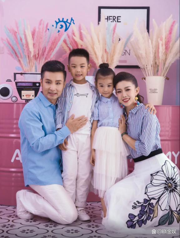 一家幸福儿女互换中字幸福之家，儿女换着日的温馨篇章-第1张图片