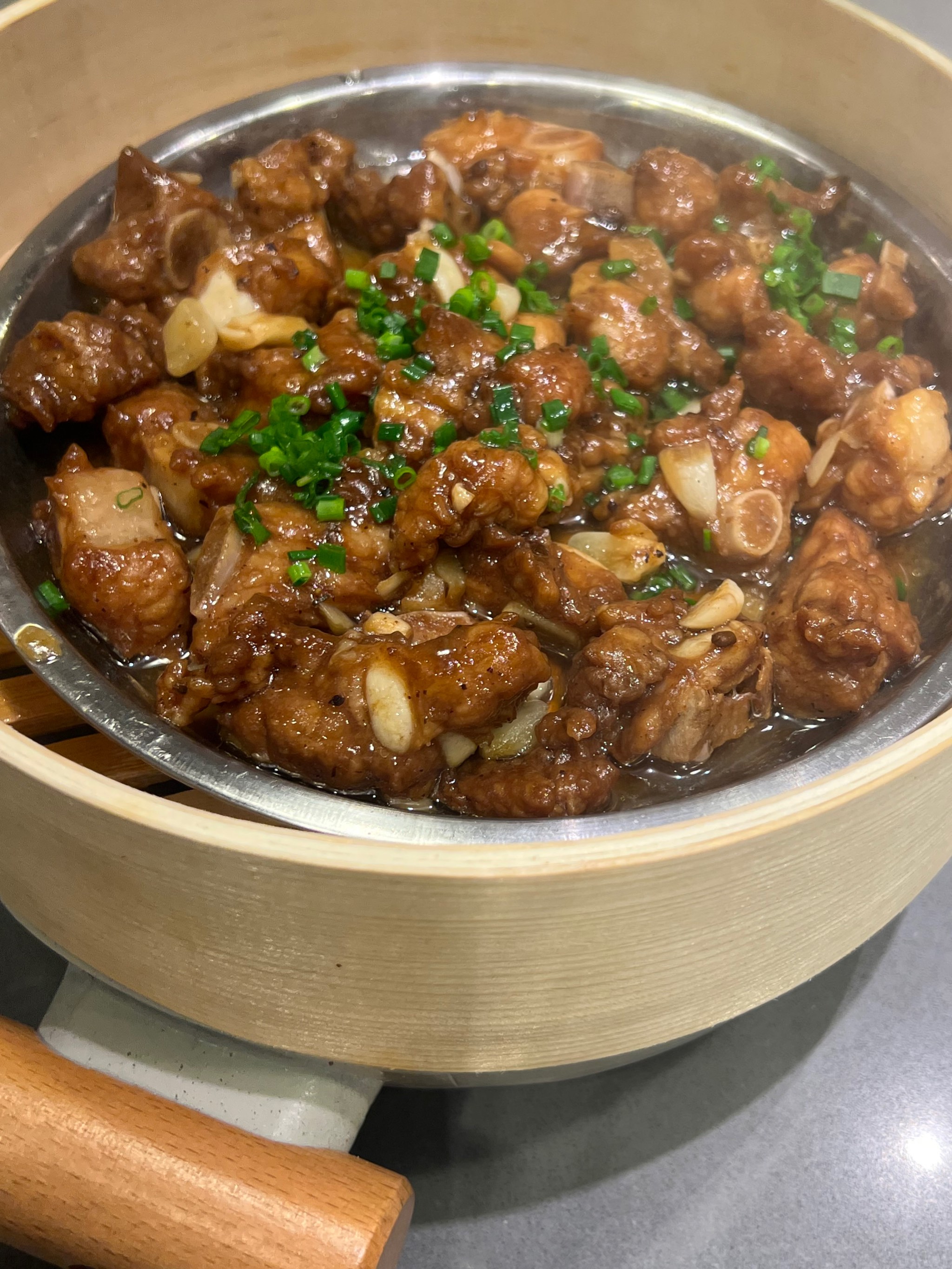 香肠与扇贝的完美结合——一场味蕾的盛宴