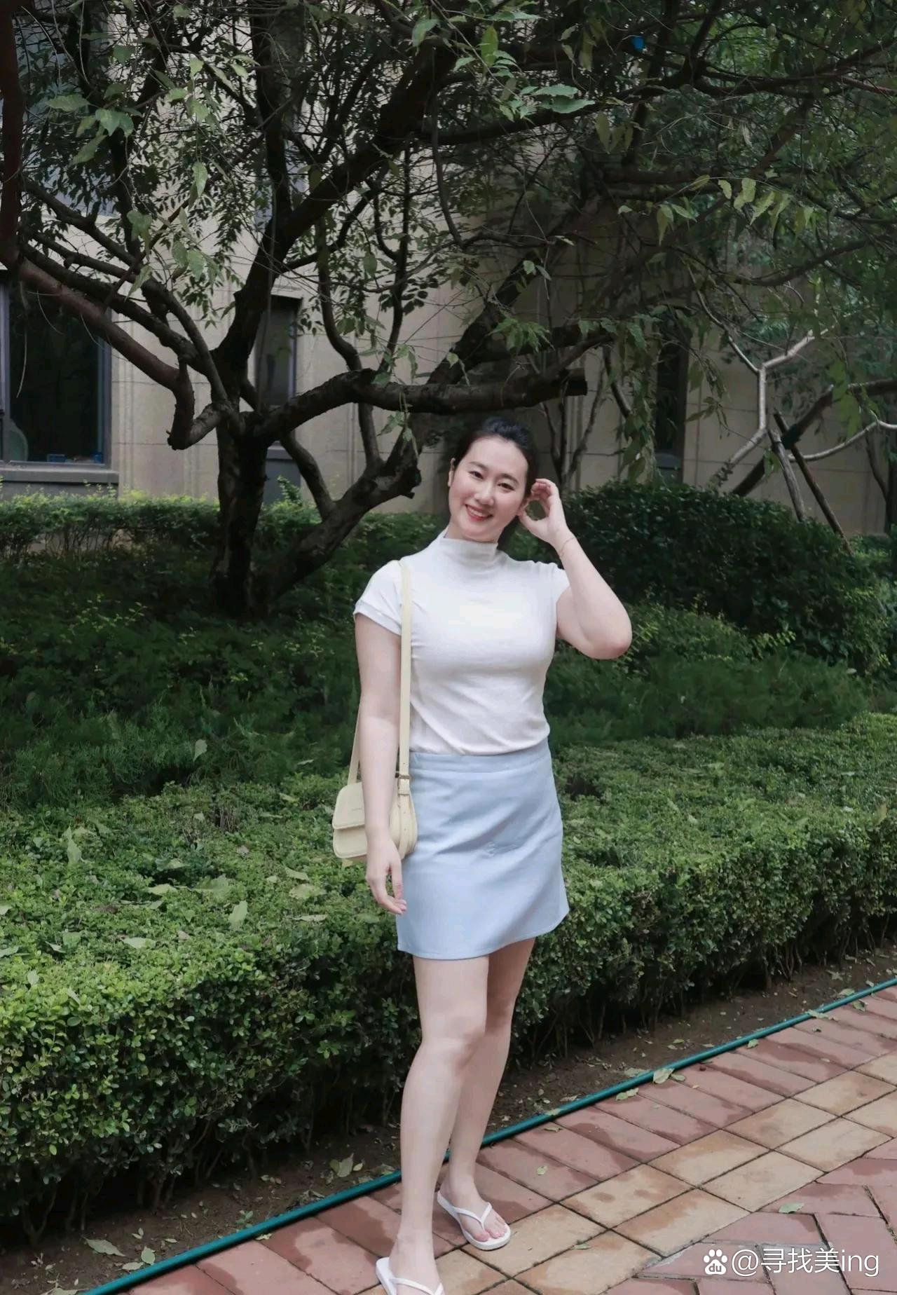 四川小少妇BBAABBAA农村四川小少妇的独特魅力，BBAABBAA的独特故事-第1张图片