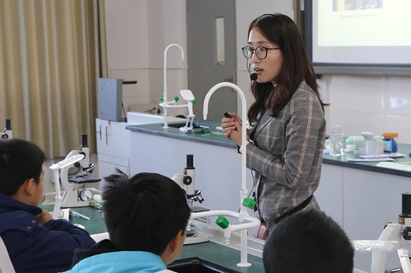 生物课老师以自我为教科的启示-第1张图片