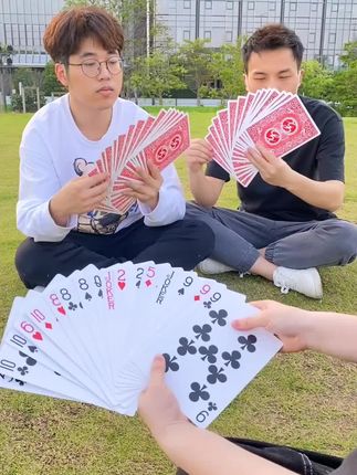 打扑克游戏的文化内涵与误解解析-第1张图片