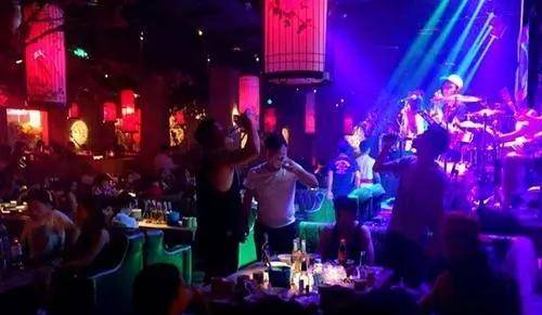 男女亲密行为与成人影片的探讨-第1张图片