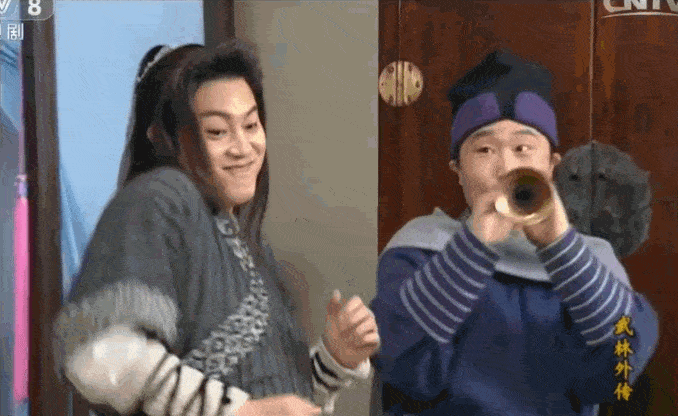 大爷你的手怎么伸那么长呢表情包大爷，您的热情与手艺，让我不禁想问，手怎么伸得那么长？